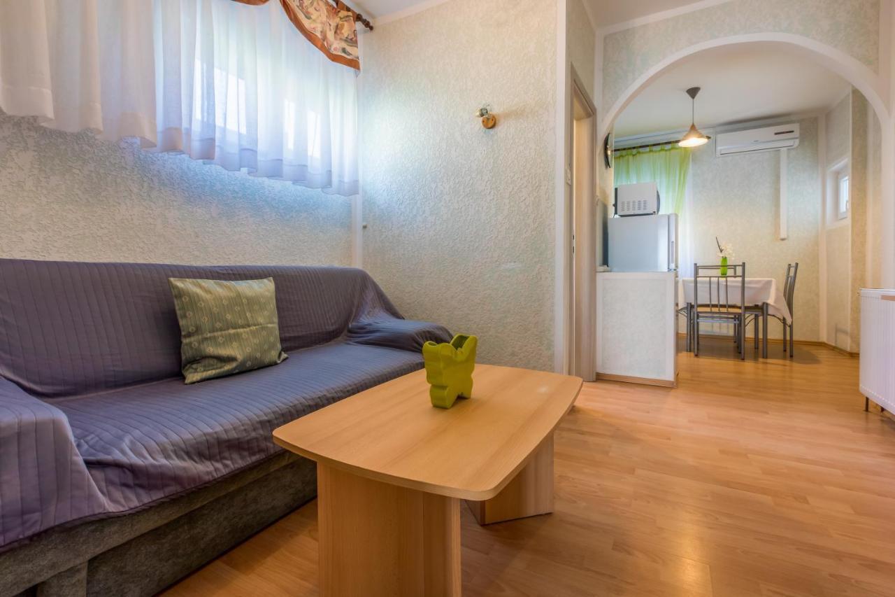 Apartments With A Parking Space Crikvenica - 5478 Екстер'єр фото