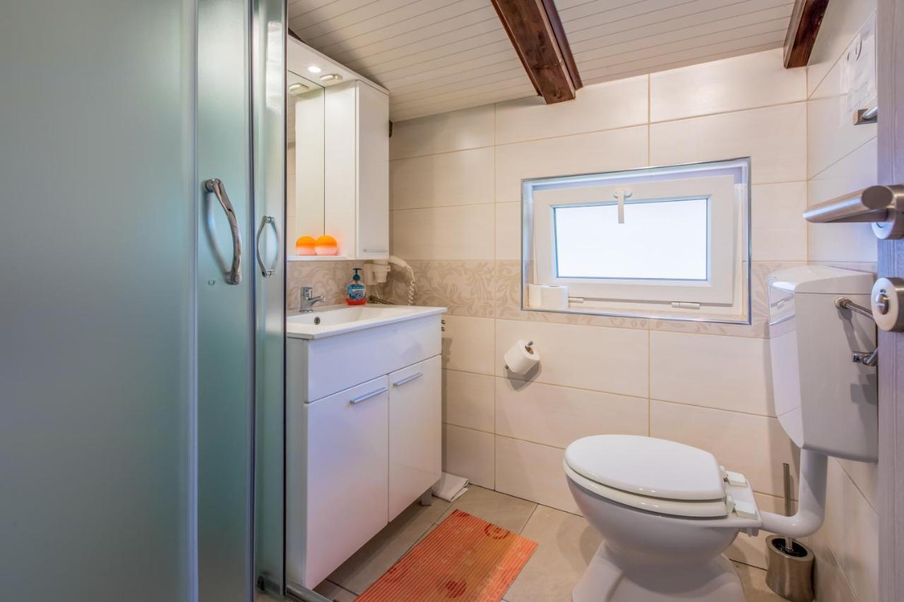 Apartments With A Parking Space Crikvenica - 5478 Екстер'єр фото