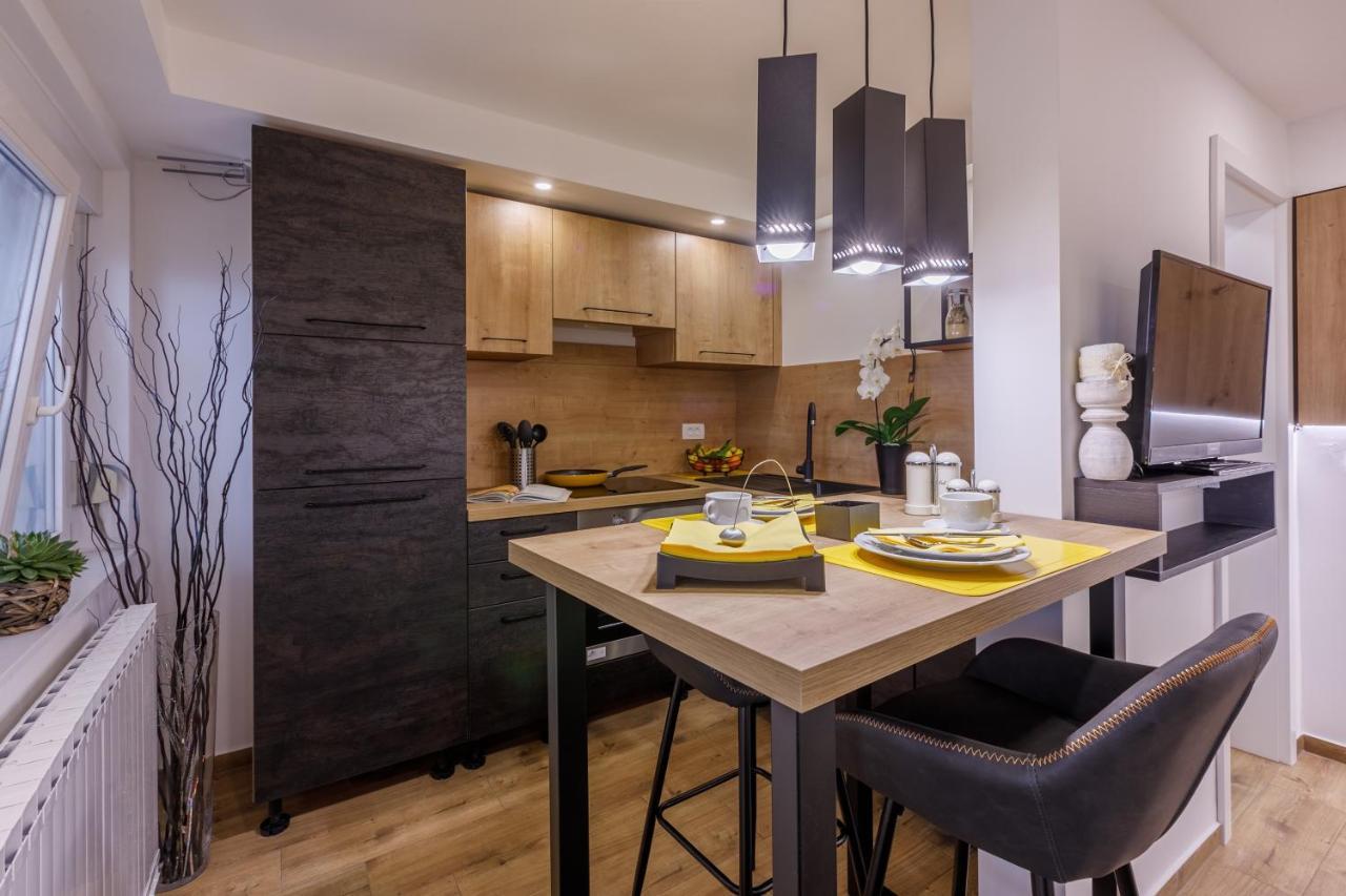 Apartments With A Parking Space Crikvenica - 5478 Екстер'єр фото